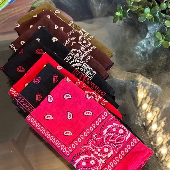 Colorful Bandana Set - Picture 2 of 4